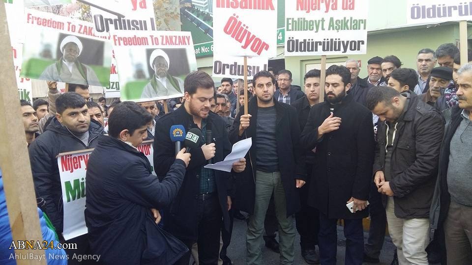 عکس/ تجمع مردم شهر «استانبول» ترکیه در حمایت از شیخ زکزاکی