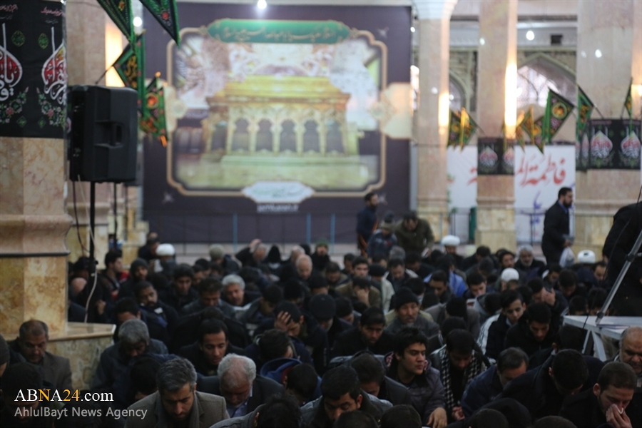 مراسم دعای ندبه همزمان با ایام فاطمیه در مسجد جمکران