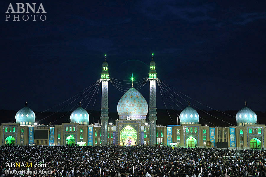 مراسم جشن شب نیمه شعبان در مسجد مقدس جمکران