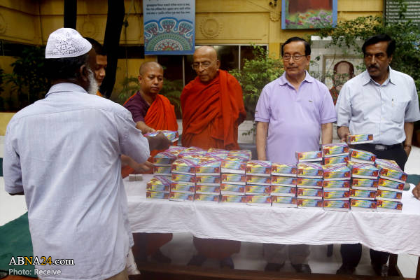 عکس خبری/ افطاری بودایی‌ها برای مسلمانان نیازمند