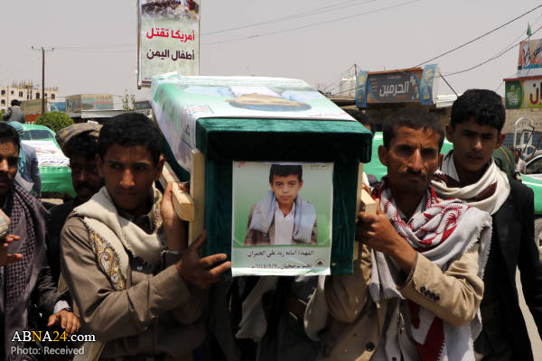 تشییع پیکر کودکان شهید یمنی
