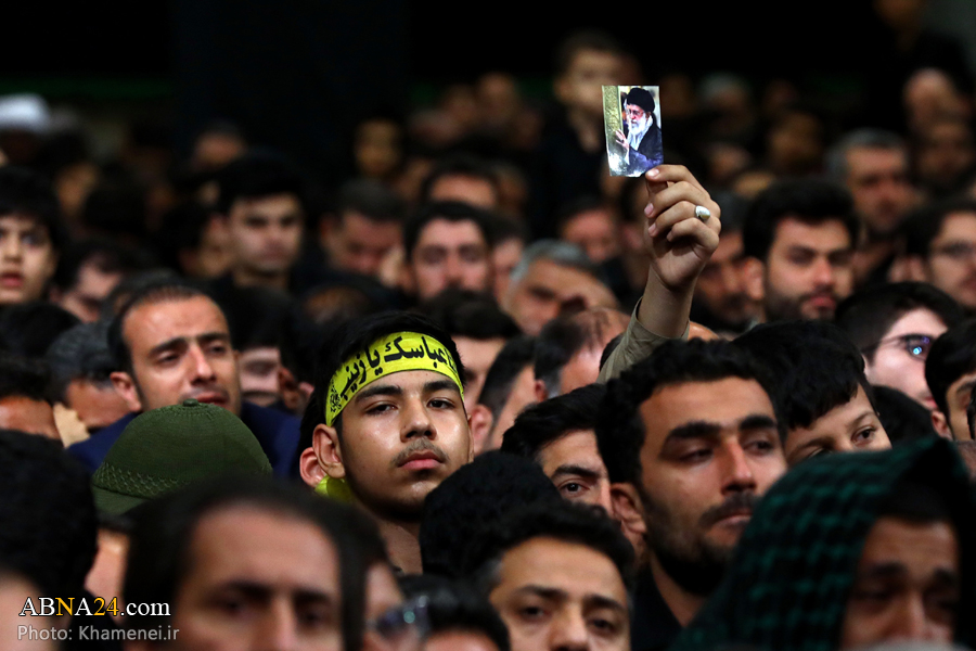 گزارش تصویری/ مراسم عزاداری شب عاشورای حسینی با حضور مقام معظم رهبری