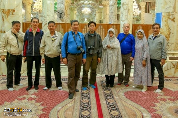 Photos: Thai tourists visit Imam Ali (AS) Holy Shrine