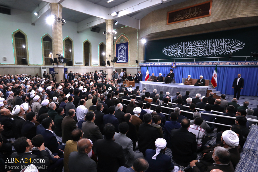 دیدار مسئولان نظام و میهمانان کنفرانس وحدت اسلامى‌ با رهبر معظم انقلاب 