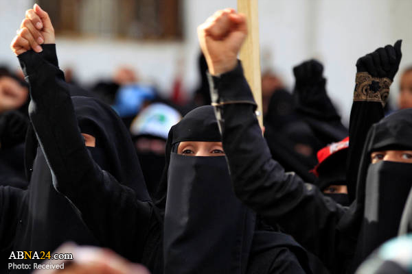تظاهرات هزاران زن یمنی در محکومیت جنایت رژیم سعودی در حجه