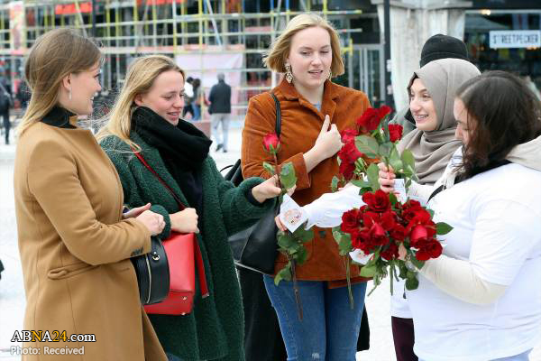 Photos: Countering Islamophobia with "Hello, I am Muslim" campaign in Belgium