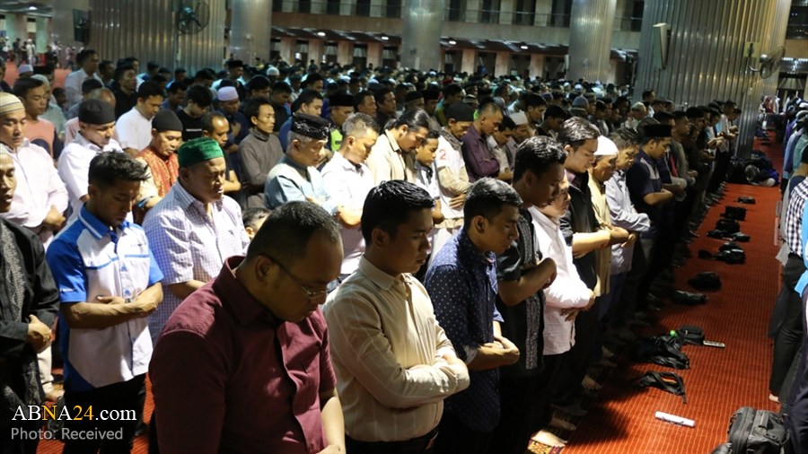 عکس خبری/ حال و هوای ماه مبارک رمضان در پرجمعیت‌ترین کشور اسلامی