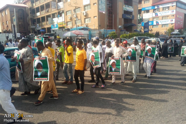 راهپیمایی شیعیان روزه دار نیجریه در همبستگی با شیخ زکزکی