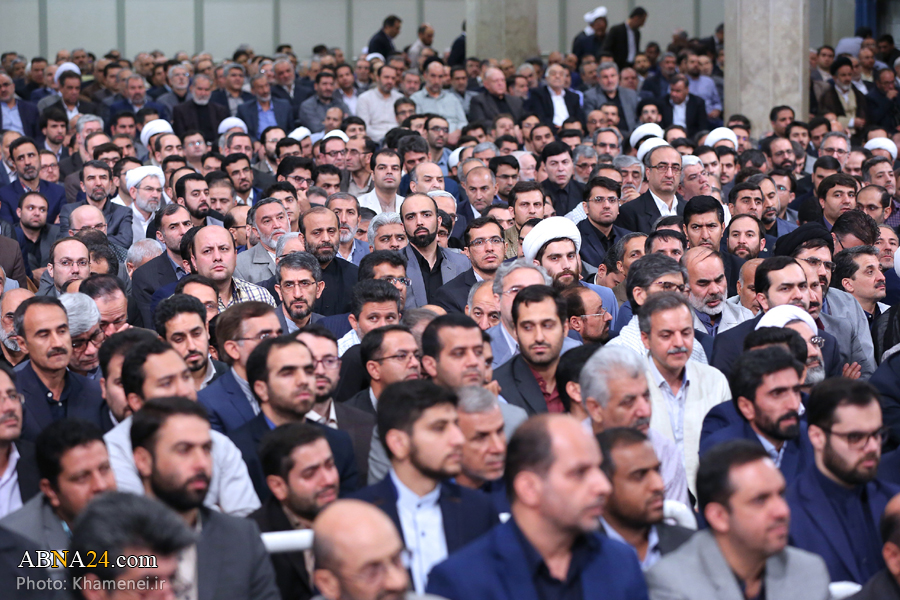 گزارش تصویری/ دیدار رمضانی جمعی از استادان، نخبگان و پژوهشگران دانشگاه‌ها با رهبر معظم انقلاب اسلامی