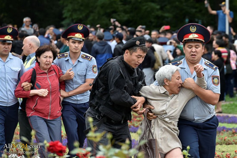 تظاهرات مخالفان برگزاری انتخابات ریاست جمهوری قزاقستان