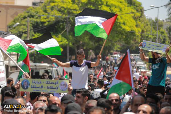 تظاهرات مردم غزه و رهبران حماس در اعتراض به نشست بحرین