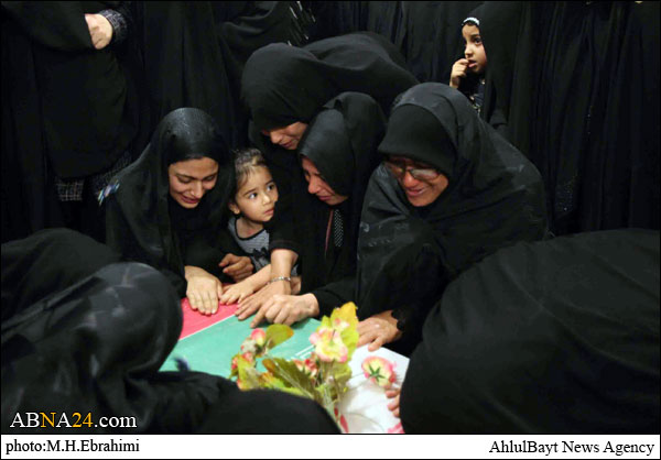 گزارش تصویری/ بازگشت پیکر مطهر روحانی شهید مدافع حرم به ایران