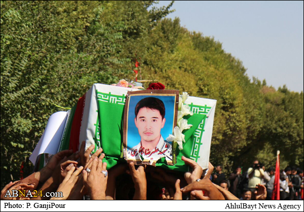 گزارش تصویری/ تشییع شهدای مدافع حرم حضرت زینب(س) در اصفهان 
