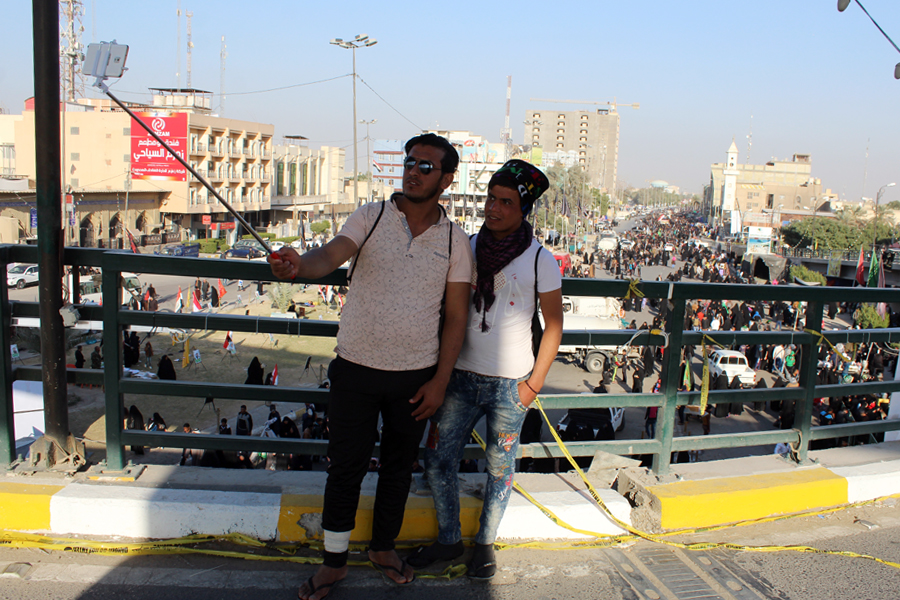 گزارش تصویری/ پیاده روی در نجف اشرف، یک روز قبل از سالروز رحلت پیامبر(ص)