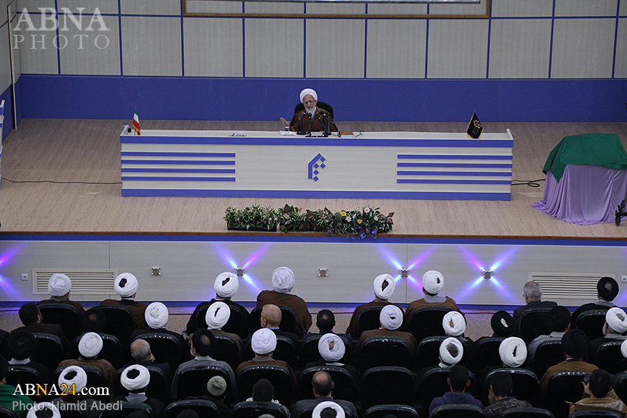 گزارش تصویری/ سخنرانی آیت الله جوادی آملی در همایش ملی صدف کوثر