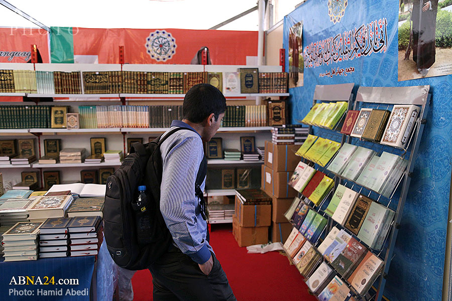 گزارش تصویری/ غرفه مجمع جهانی اهل‌بیت(ع) در بخش عربی نمایشگاه کتاب تهران