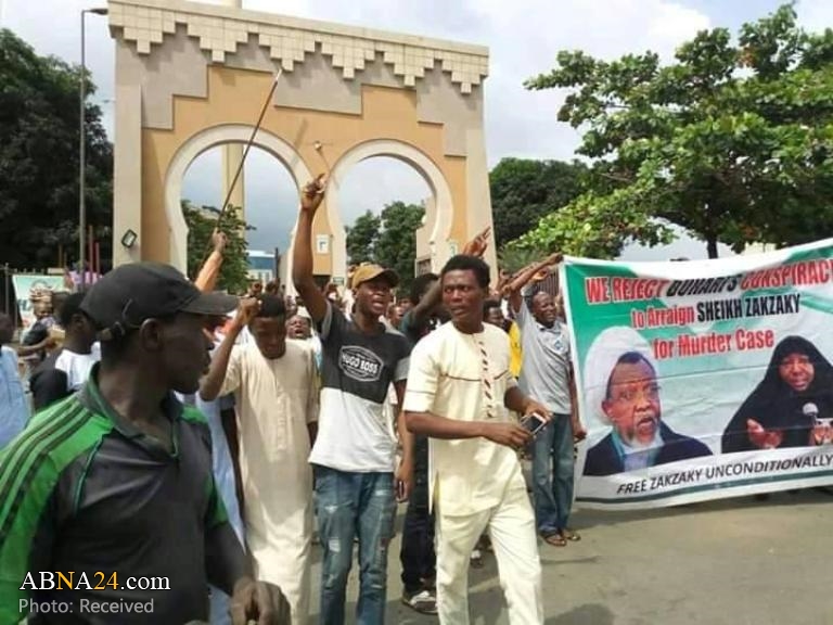 حمله نیروهای پلیس نیجریه به راهپیمایی مسالمت آمیز شیعیان در چهارمین سالگرد قتل عام زاریا 