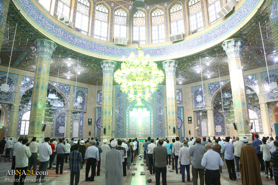 Photos: Eid al-Adha prayers held at Jamkaran mosque