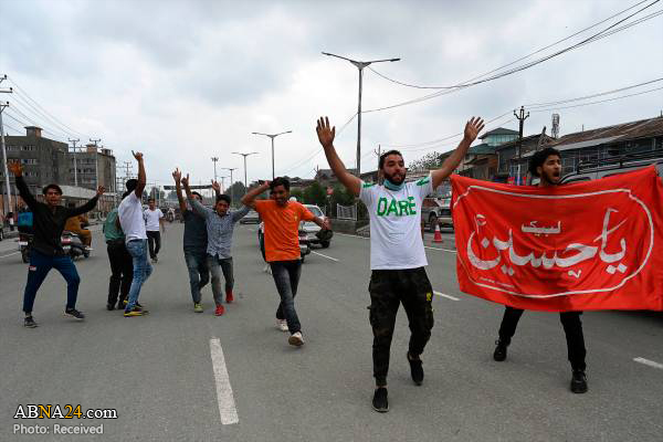 عکس خبری/ سرکوب خونین عزاداران حسینی در کشمیر
