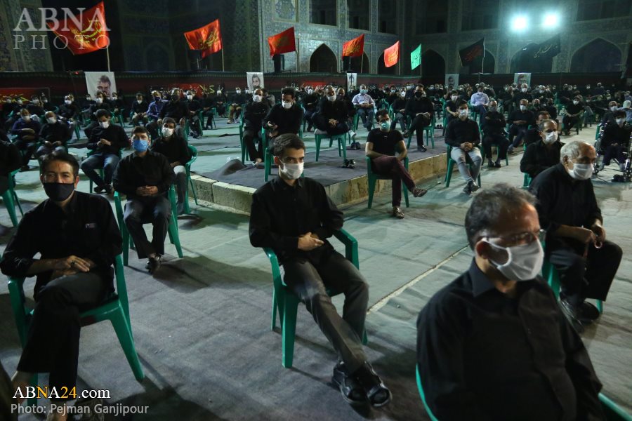 گزارش تصویری/ عزاداری شب عاشورای حسینی در هیئت رزمندگان اسلام اصفهان