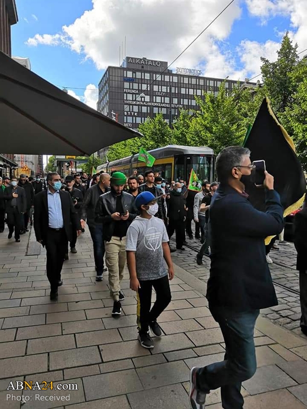 عکس خبری/ پیاده‌روی روز عاشورا در شهر هلسینکی
