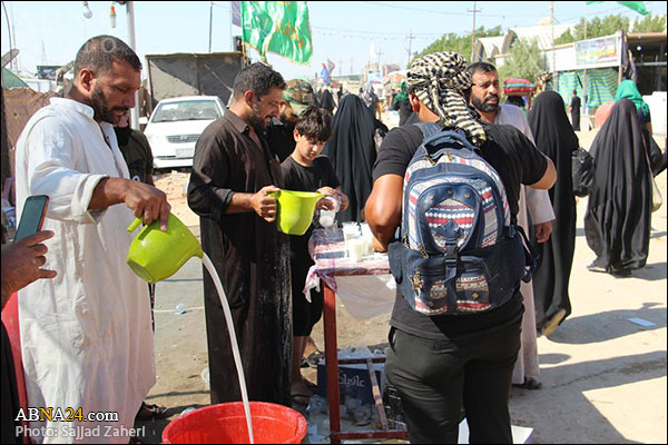 Photos: Serving of Arbaeen pilgrims on Najaf to Karbala route / 2