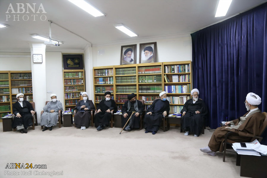 عکس خبری/ دیدار اعضای دبیرخانه همایش حضرت ابوطالب(ع) با آیت‌الله اعرافی 