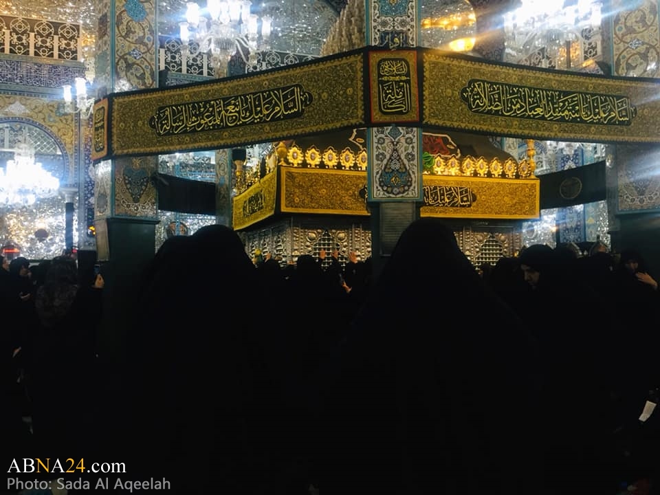 عکس خبری/ حضور زائران در حرم مطهر حضرت زینب(س) 