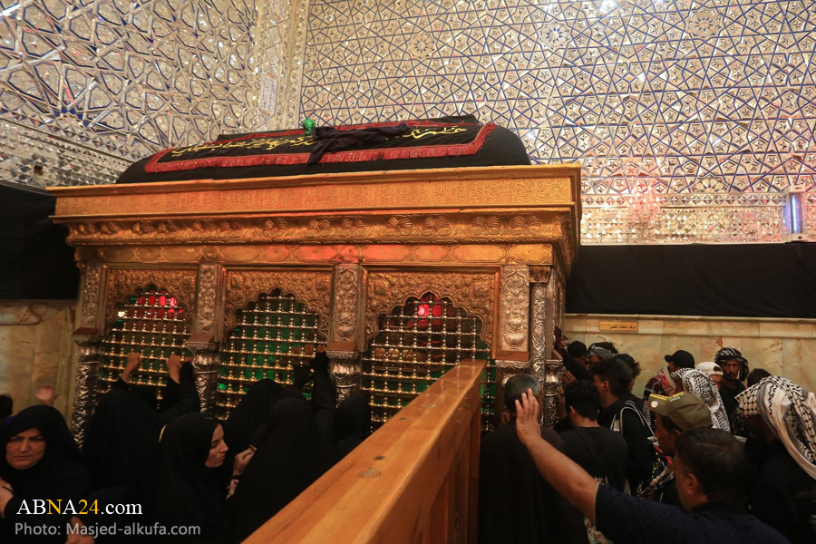 عکس خبری/ حضور زائران اربعین در مسجد و حرم حضرت مسلم بن عقیل(ع)