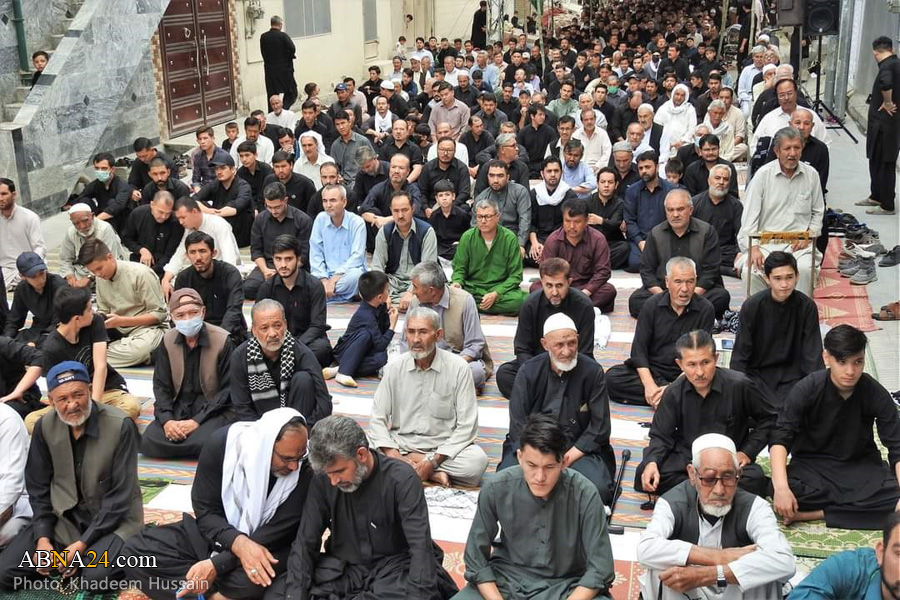 گزارش تصویری/ اقامه نماز جماعت در روز اربعین در شهر کویته 
