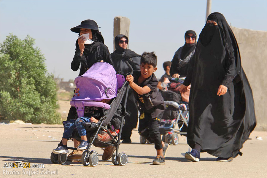 گزارش تصویری/ حضور پرشمار کودکان در مراسم پیاده روی زیارت اربعین 