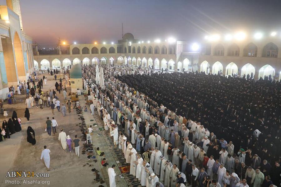 عکس خبری/ اقامه نماز جماعت مغرب و عشاء در مسجد سهله 