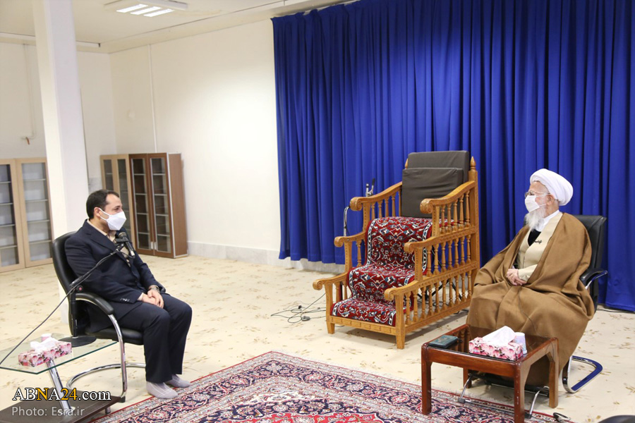 عکس خبری/ دیدار رئیس بانک مرکزی با آیت الله جوادی آملی
