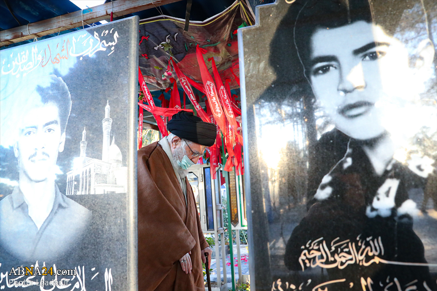 گزارش تصویری/ حضور رهبر انقلاب در مرقد مطهر امام خمینی(ره) و گلزار شهیدان