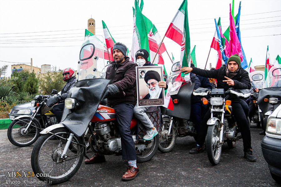 گزارش تصویری/ تصاویر راهپیمایی با شکوه مردم در ۲۲ بهمن ۱۴۰۰ در سراسر کشور